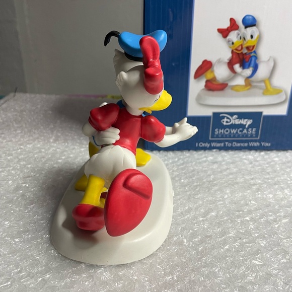 Precious Moments Disney I Only Want to Dance with You Figurine - Picture 3 of 8